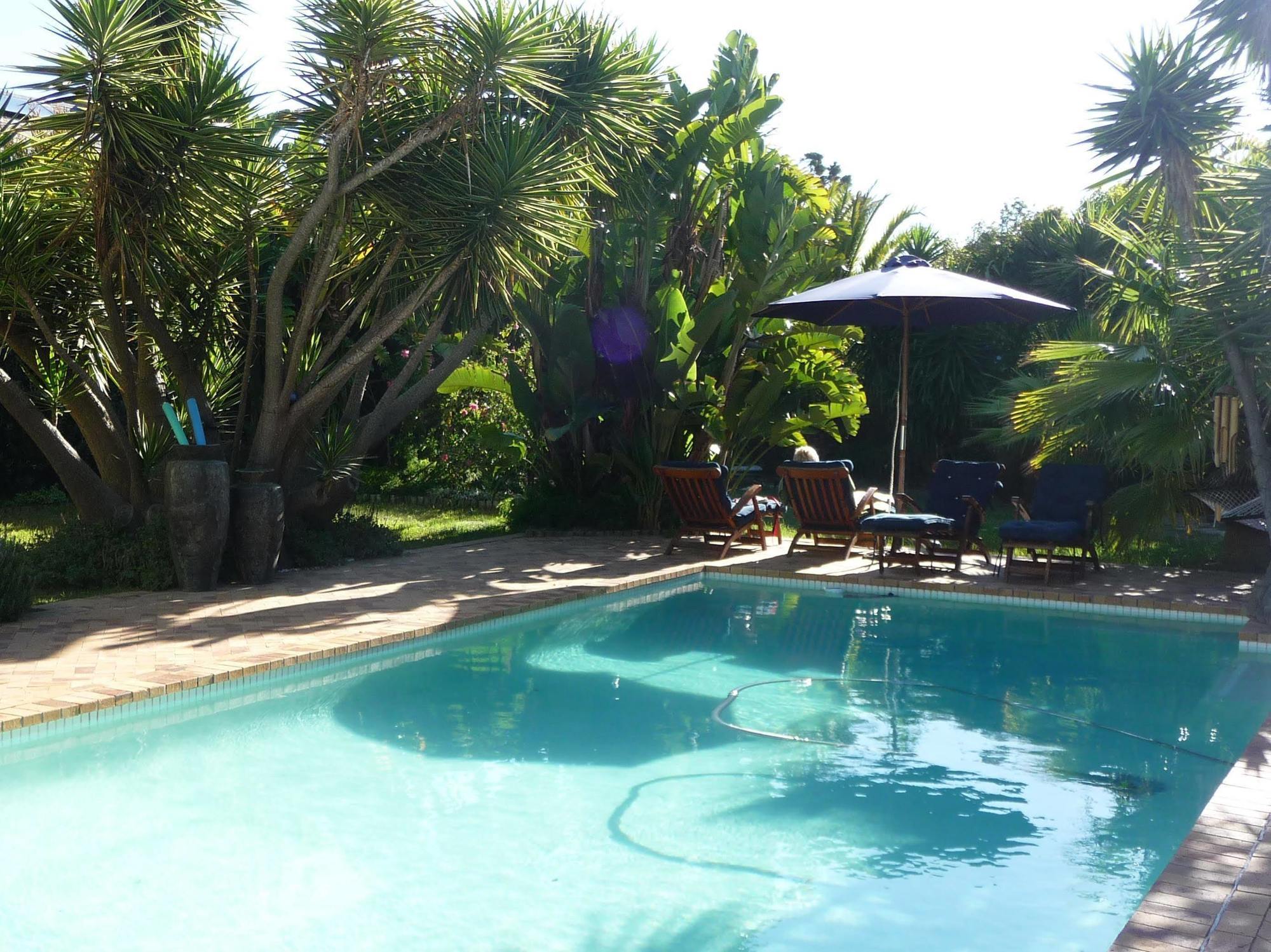 Secret Garden Guesthouse Bloubergstrand Eksteriør bilde