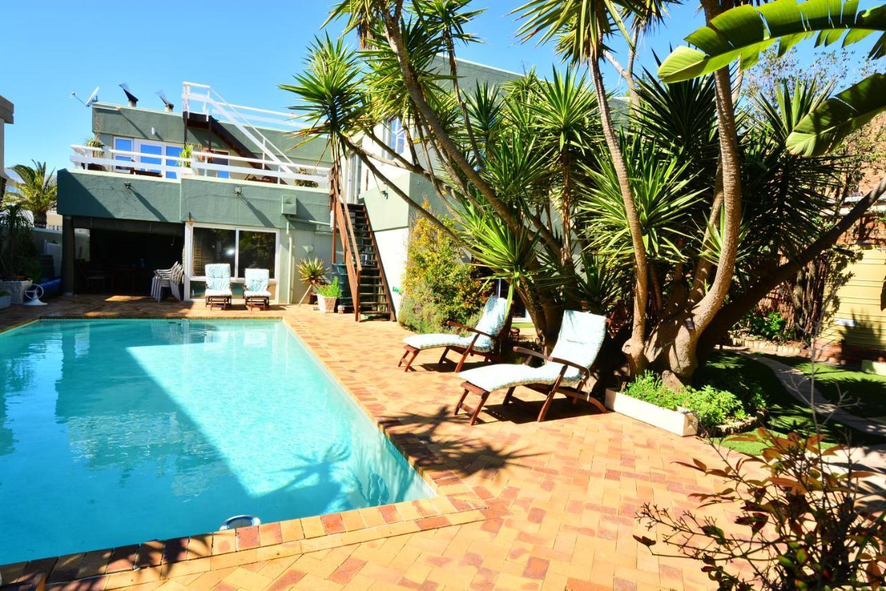Secret Garden Guesthouse Bloubergstrand Eksteriør bilde