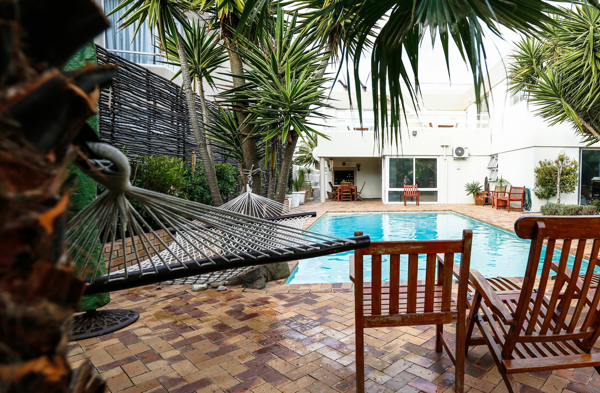 Secret Garden Guesthouse Bloubergstrand Eksteriør bilde